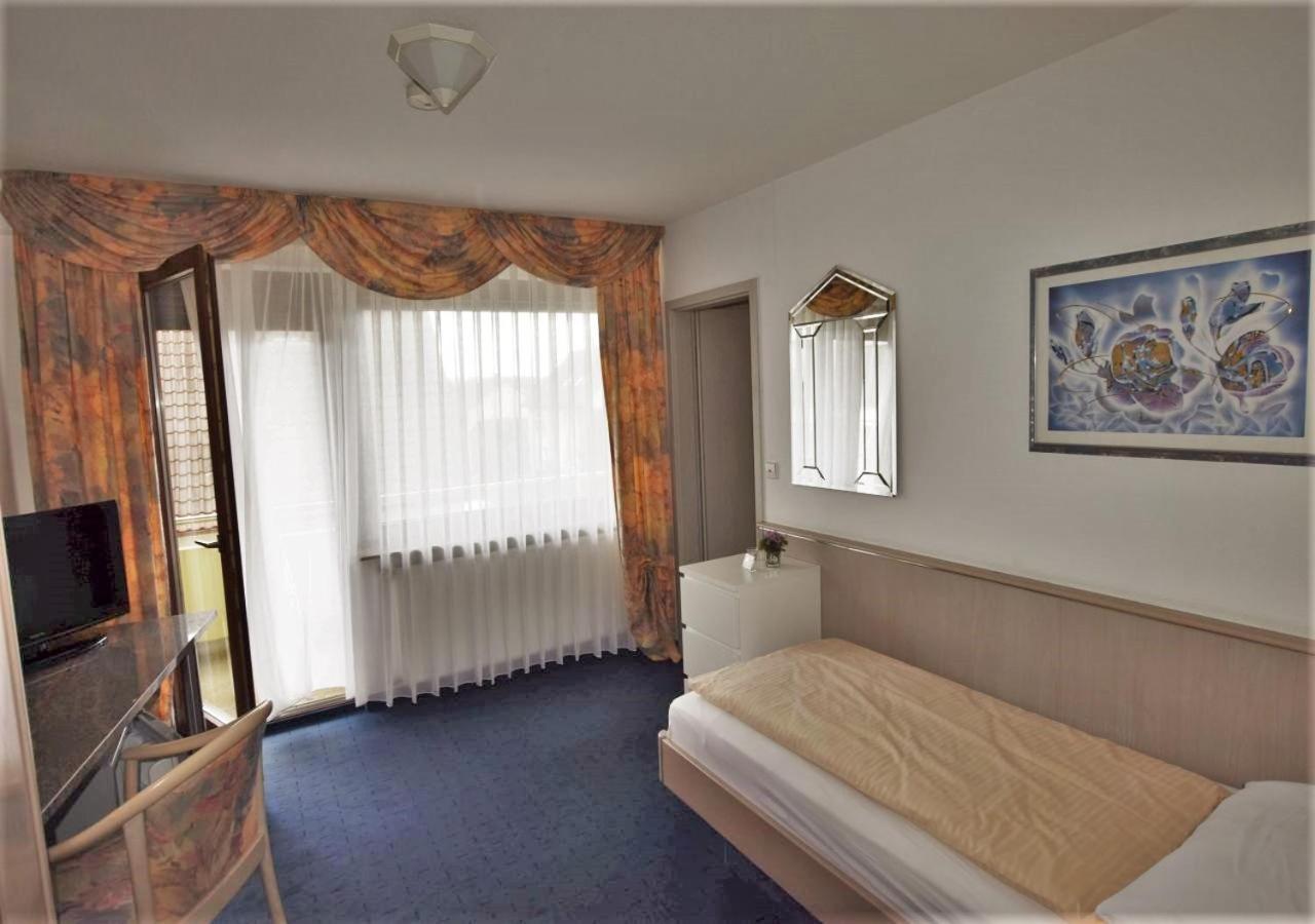 פילדרשטאט Hotel Alena - Kontaktlos Check-In מראה חיצוני תמונה