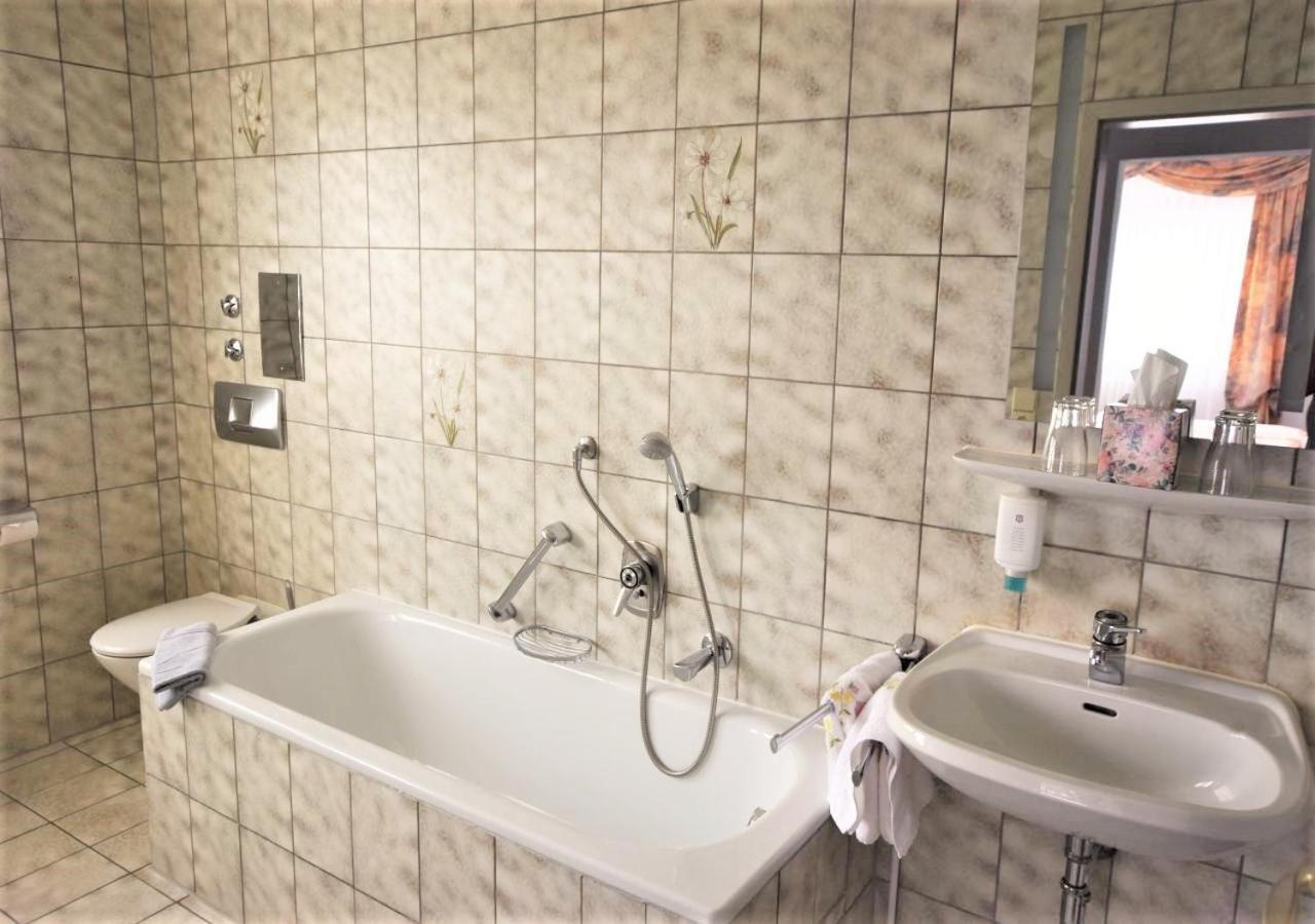 פילדרשטאט Hotel Alena - Kontaktlos Check-In מראה חיצוני תמונה